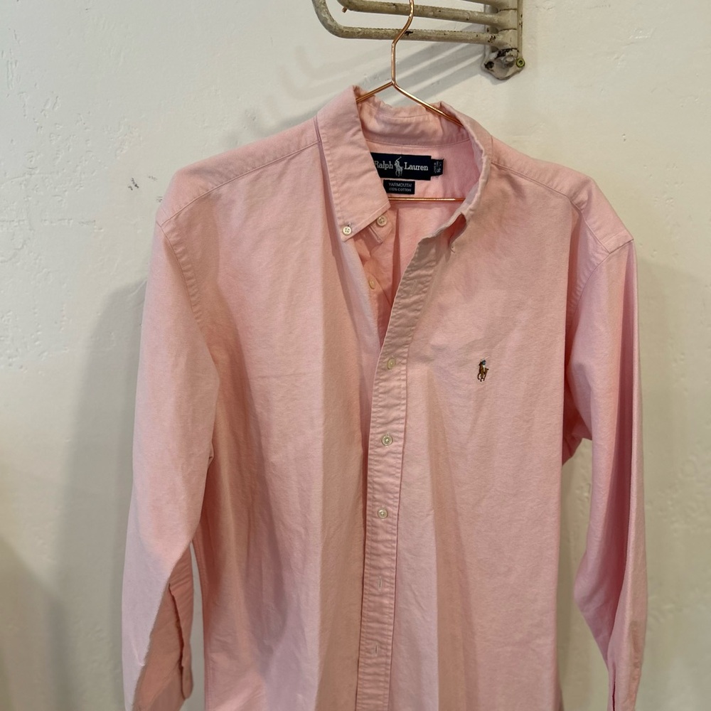 Ralph Lauren, Yarmouth 100% cotton button down shirt. Pink. Size 16–33.